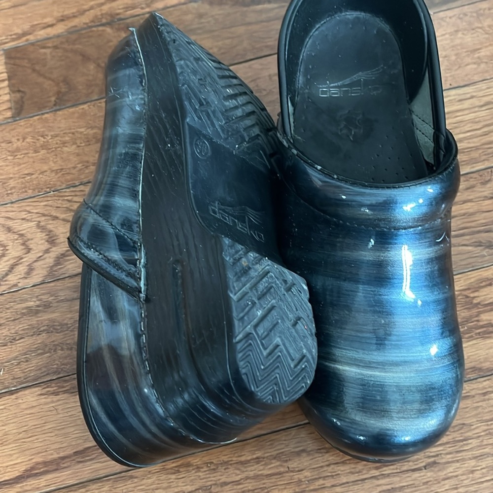 Dansko nursing shoes, size 36 - Picture 3 of 3